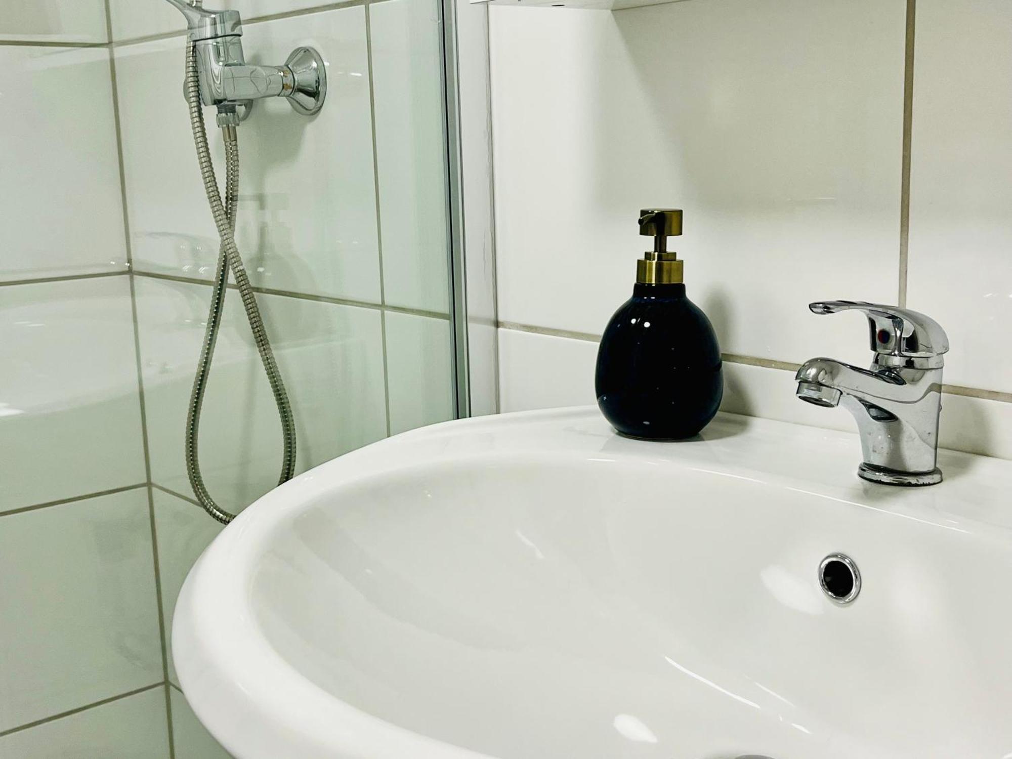 Aycatcherhomes - Top Lage I Zentral I Altstadt Marburg I Naehe Fluss Lahn I Wlan I Parterre Boutique Apartment Orion Esterno foto